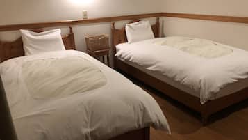 Kamar Twin | Meja kerja, Wi-Fi gratis, dan seprai linen