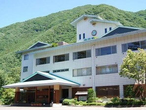 Front of property - Ginshotei Awashima (Numata)