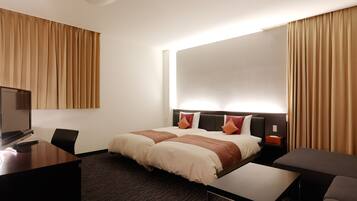 Deluxe Twin Room | In-room safe, desk, free WiFi