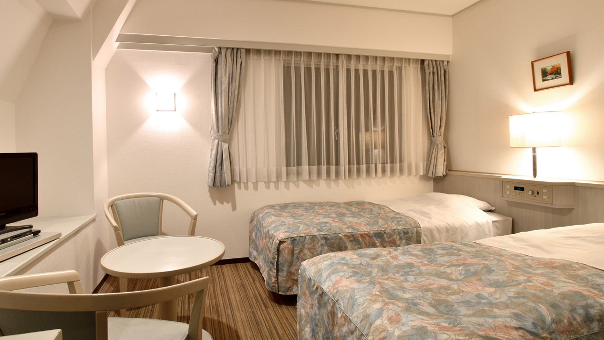 Desk, iron/ironing board, free WiFi