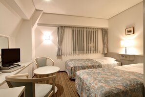 Desk, iron/ironing board, free WiFi - City Park Hotel Hachinohe (Hachinohe)