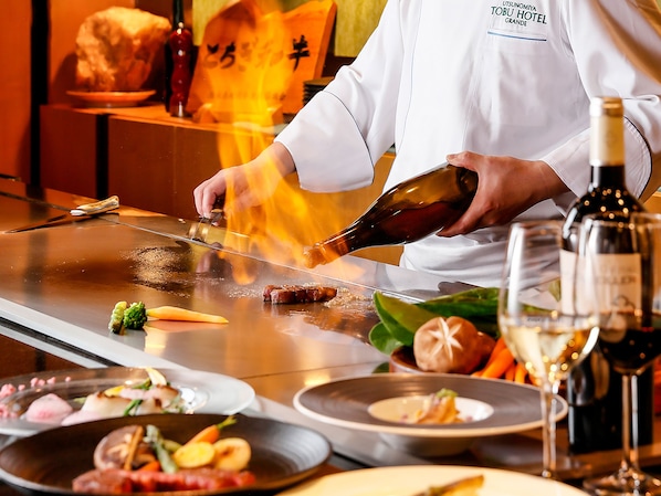 4 restaurants, spécialités Cuisine japonaise