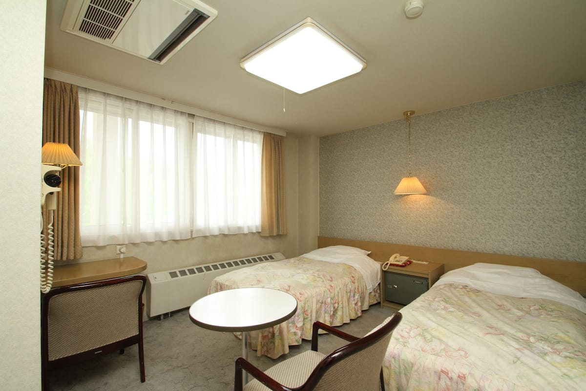In-room safe, iron/ironing board
