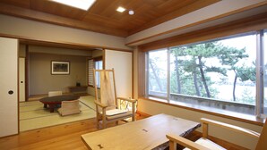 和洋特別室 夕食 会席 | セーフティボックス (室内)、WiFi (無料)