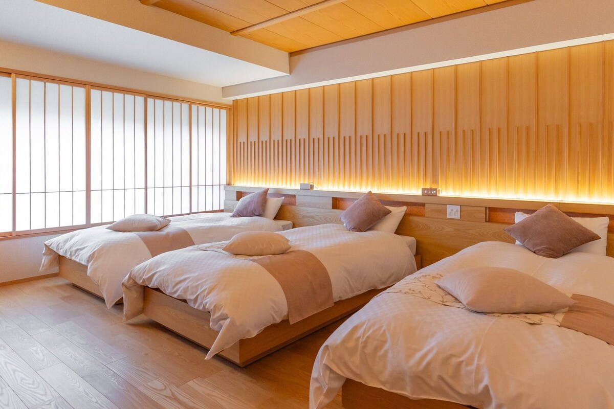 Standard Triple Universal Room, Non-smoking