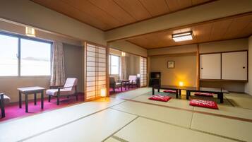 Classic Room, Japanese style, 10 futon beds | Down comforters, in-room safe, desk, soundproofing