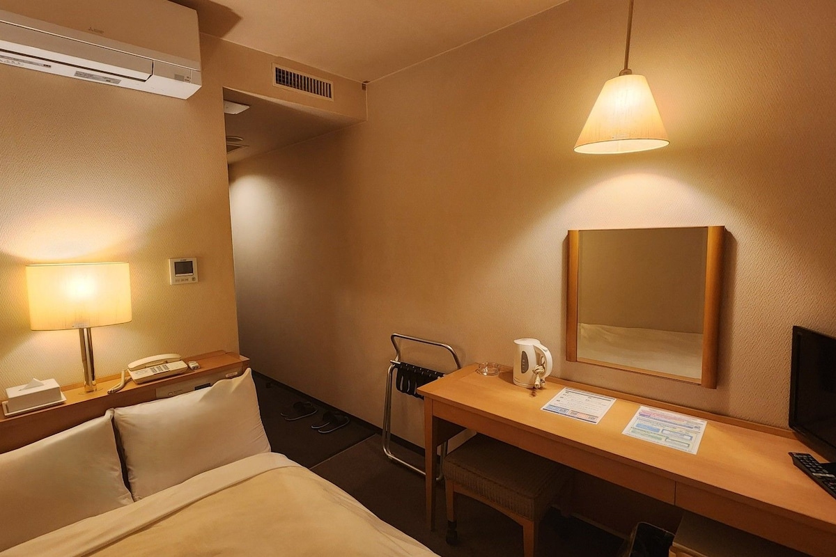 STANDARD SEMI DOUBLE ROOM