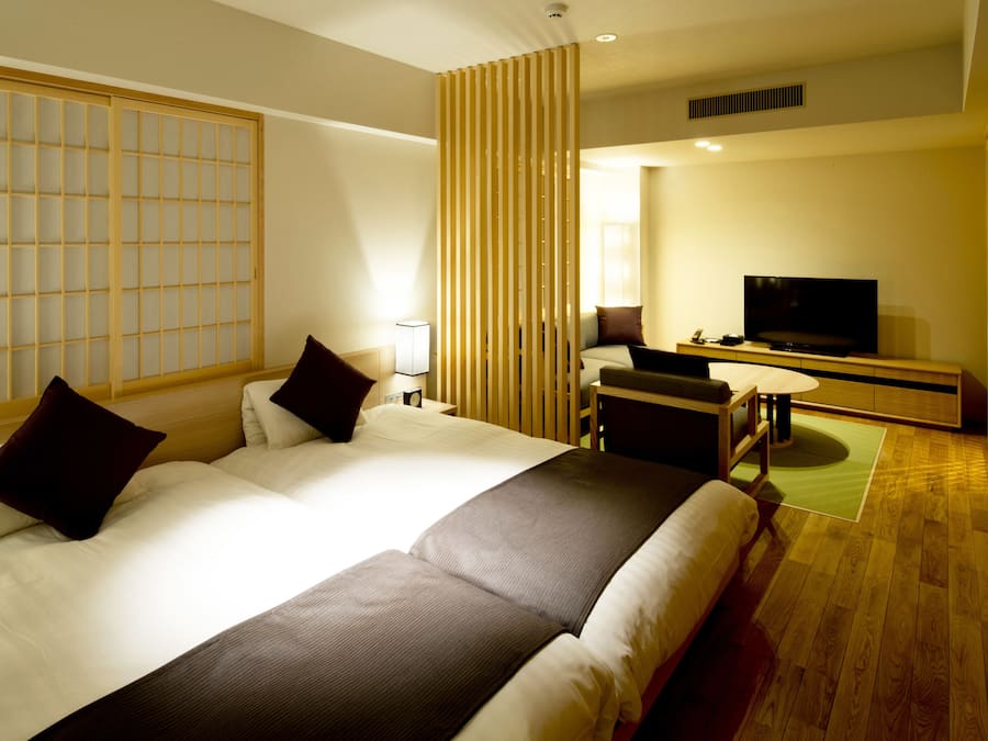 Quarto duplo superluxo | Escrivaninha, espaço de trabalho para notebook, Wi-Fi de cortesia