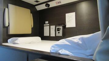 Standard Cabin, Men only, Non Smoking, Shared Bathroom (Men Only Upper Capsule)