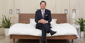 办公桌、免费 WiFi、床单