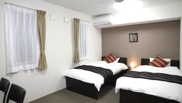 Twin Room, Non Smoking | Desk, free WiFi, bed sheets