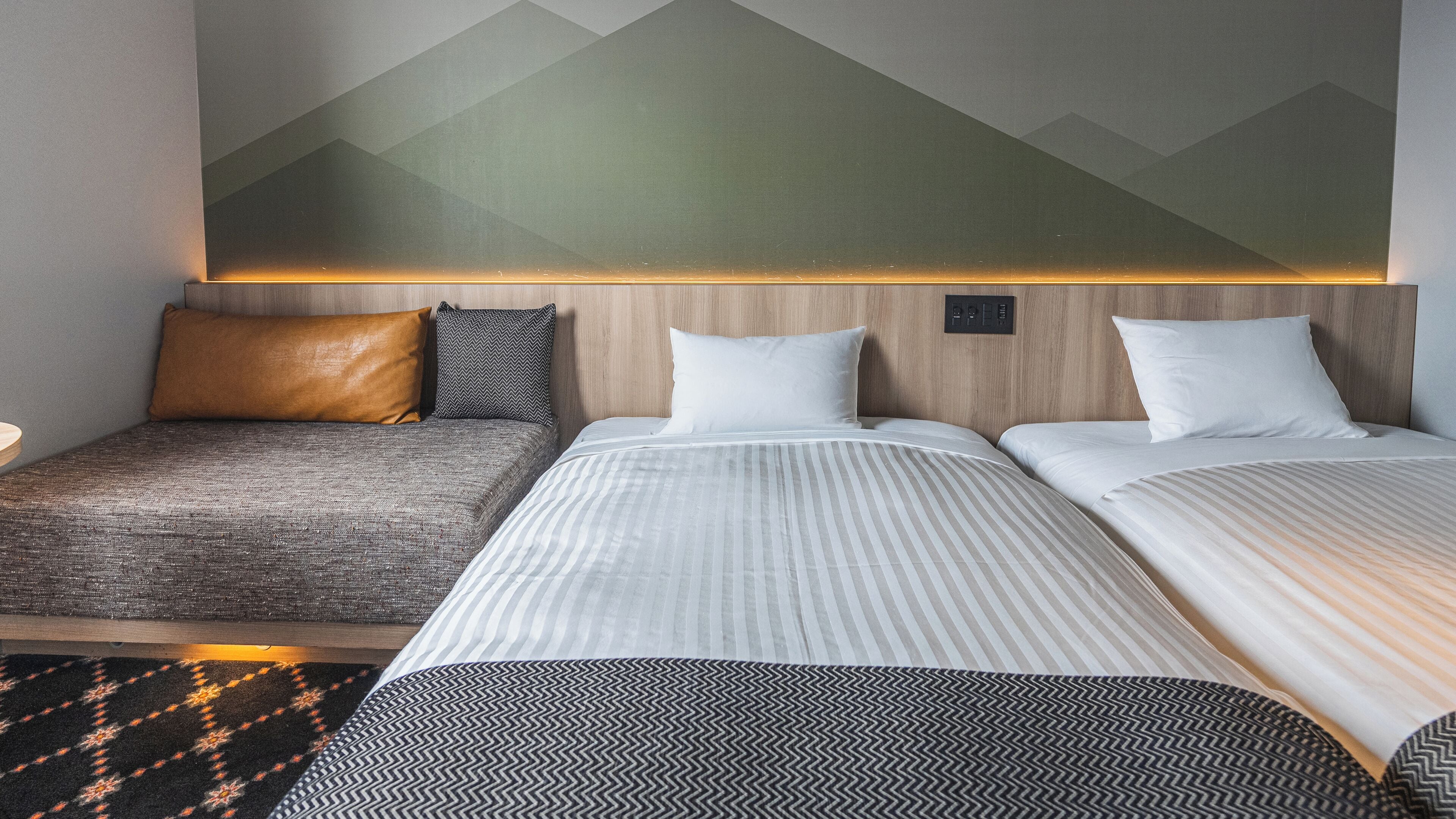 Superior Twin kamer, niet-roken | Pillowtop-bedden, een bureau, een laptopwerkplek