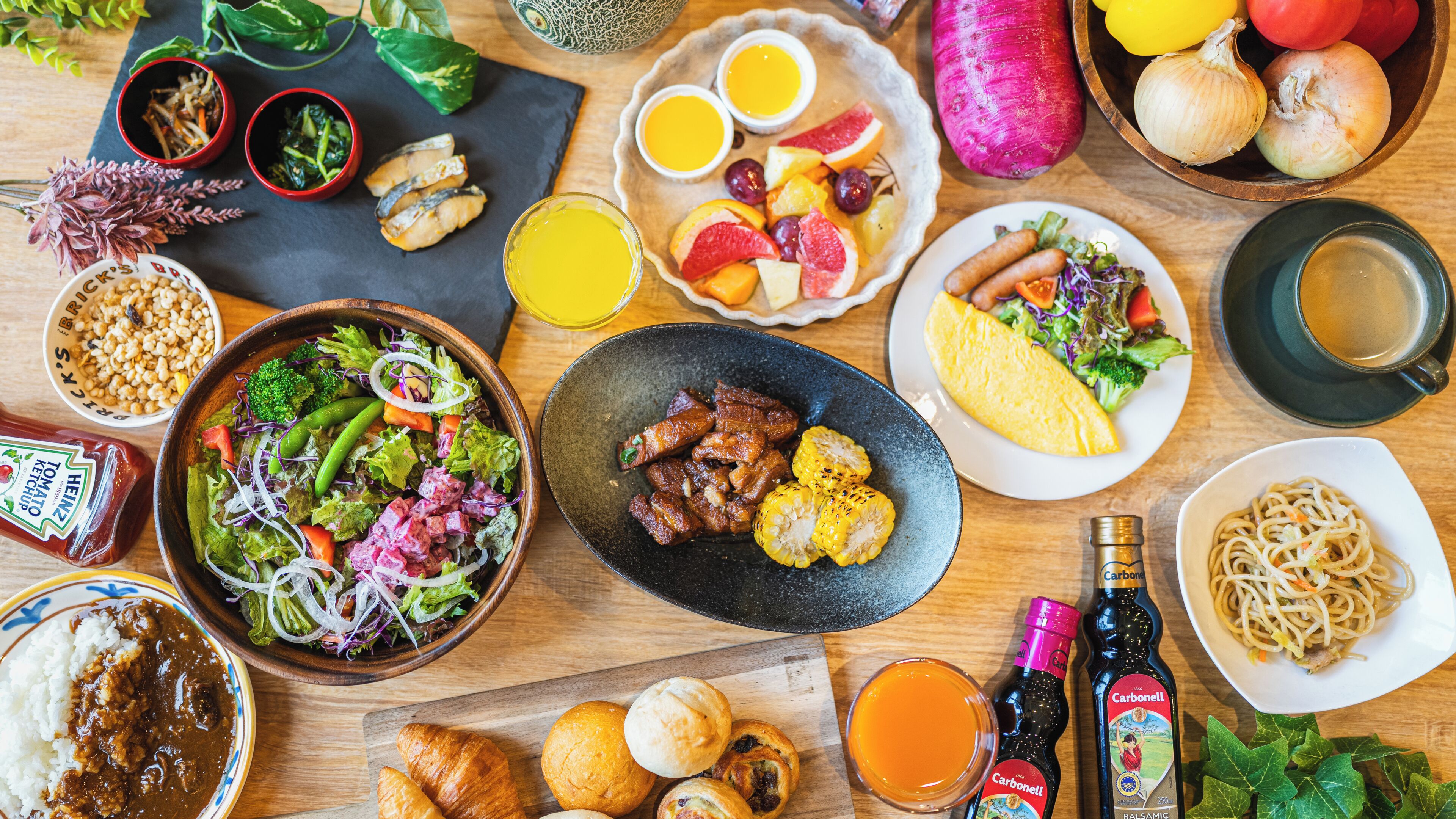 Desayuno buffet todos los días (con cargo)