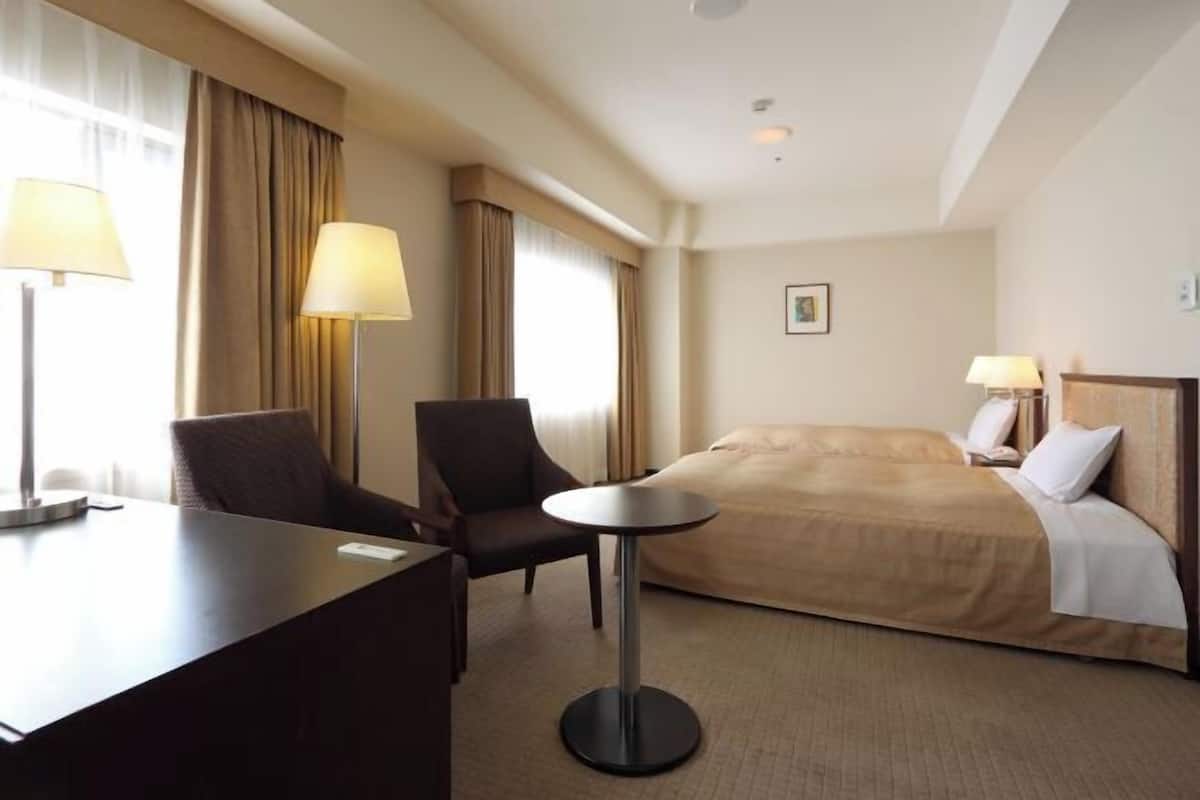Blackout drapes, iron/ironing board, free WiFi
