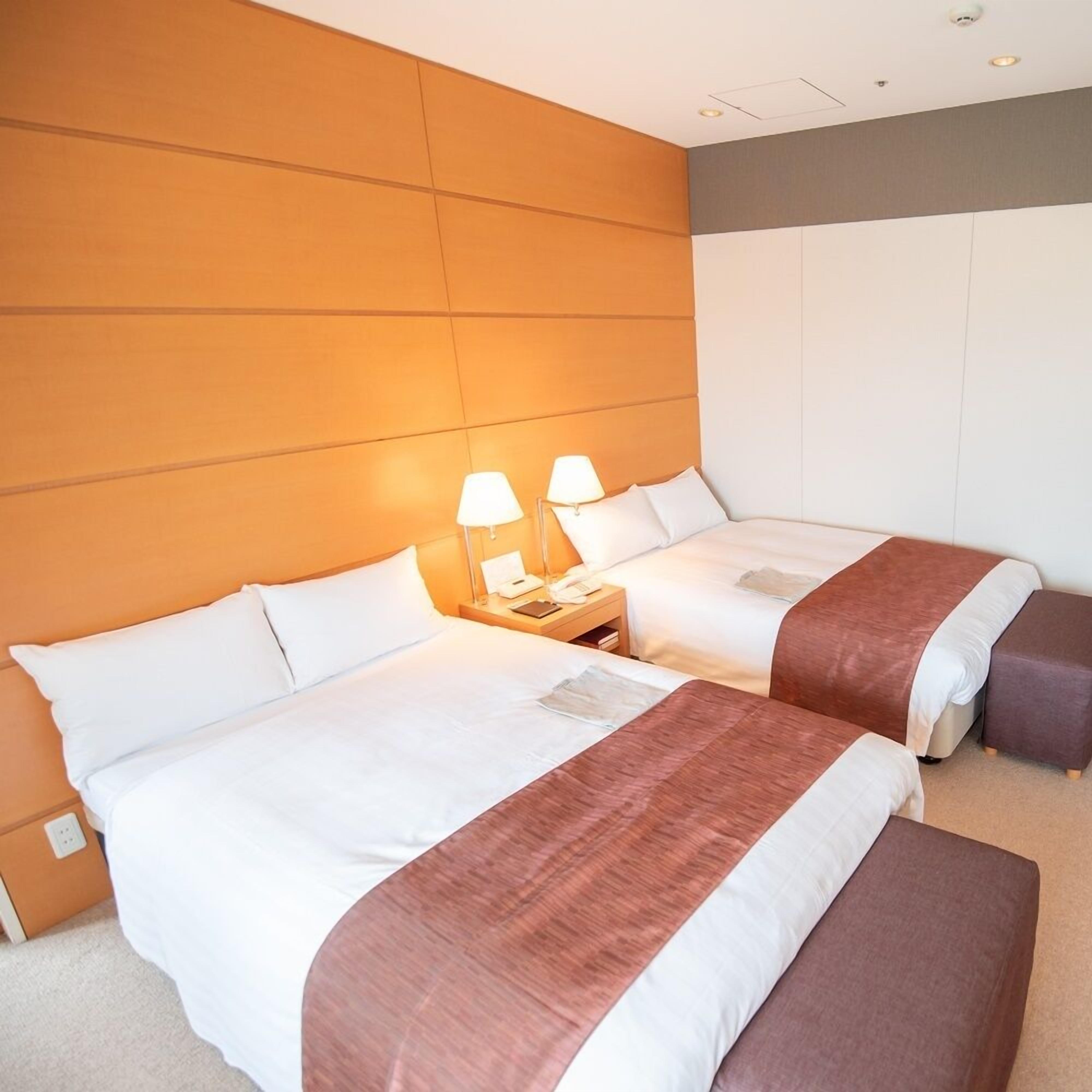 Blackout curtains, iron/ironing board, free WiFi