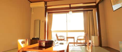 Japanese Style Room | In-room safe, desk, free WiFi