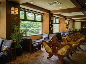 Lobby sitting area - Isshinkan (Nikko)