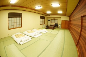 Family Japanese Style Room, Smoking, Annex Building | Free WiFi, bed sheets