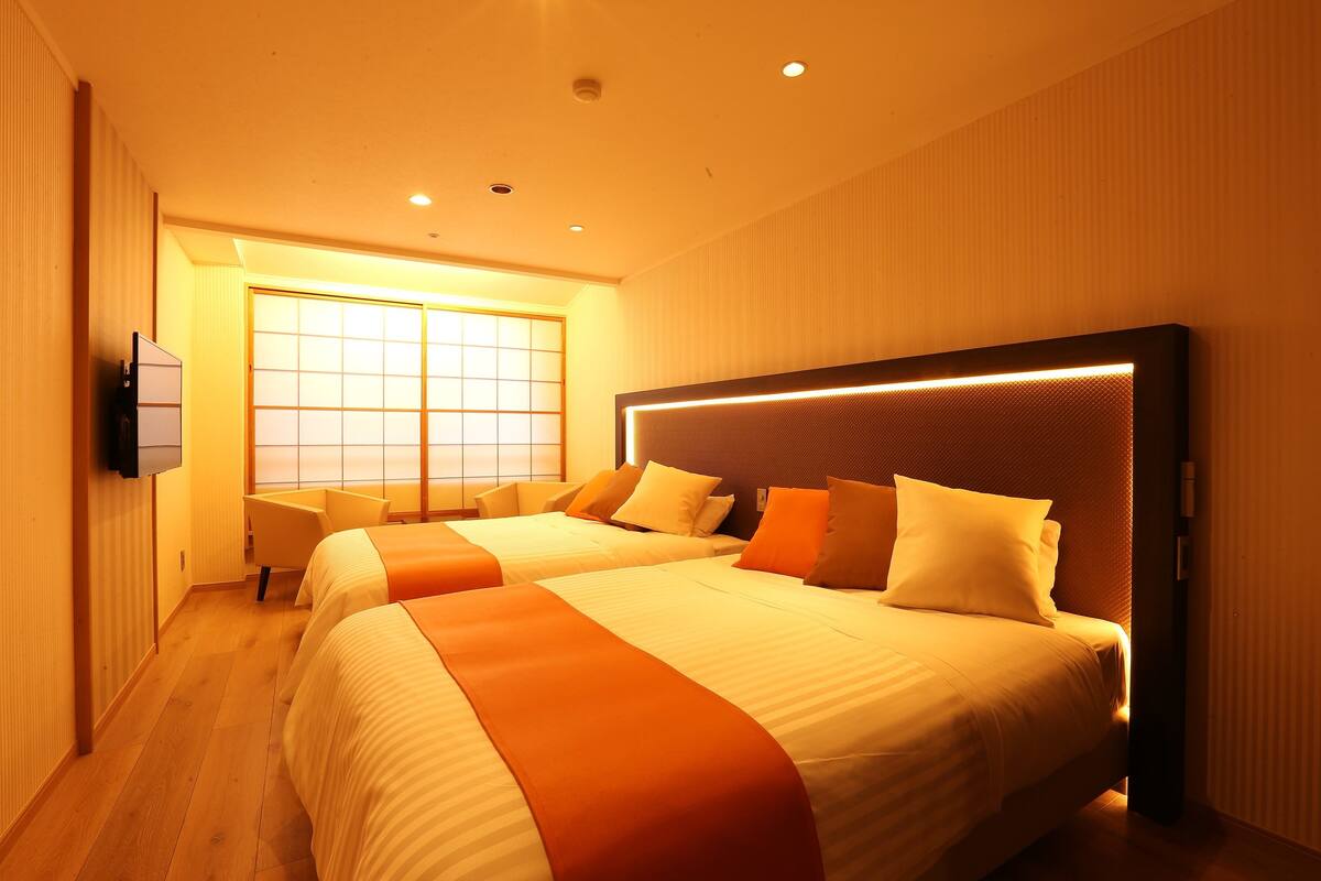 Couette en duvet d'oie, coffres-forts dans les chambres, bureau