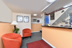 Lobby - Media Inn and Suites (Media)