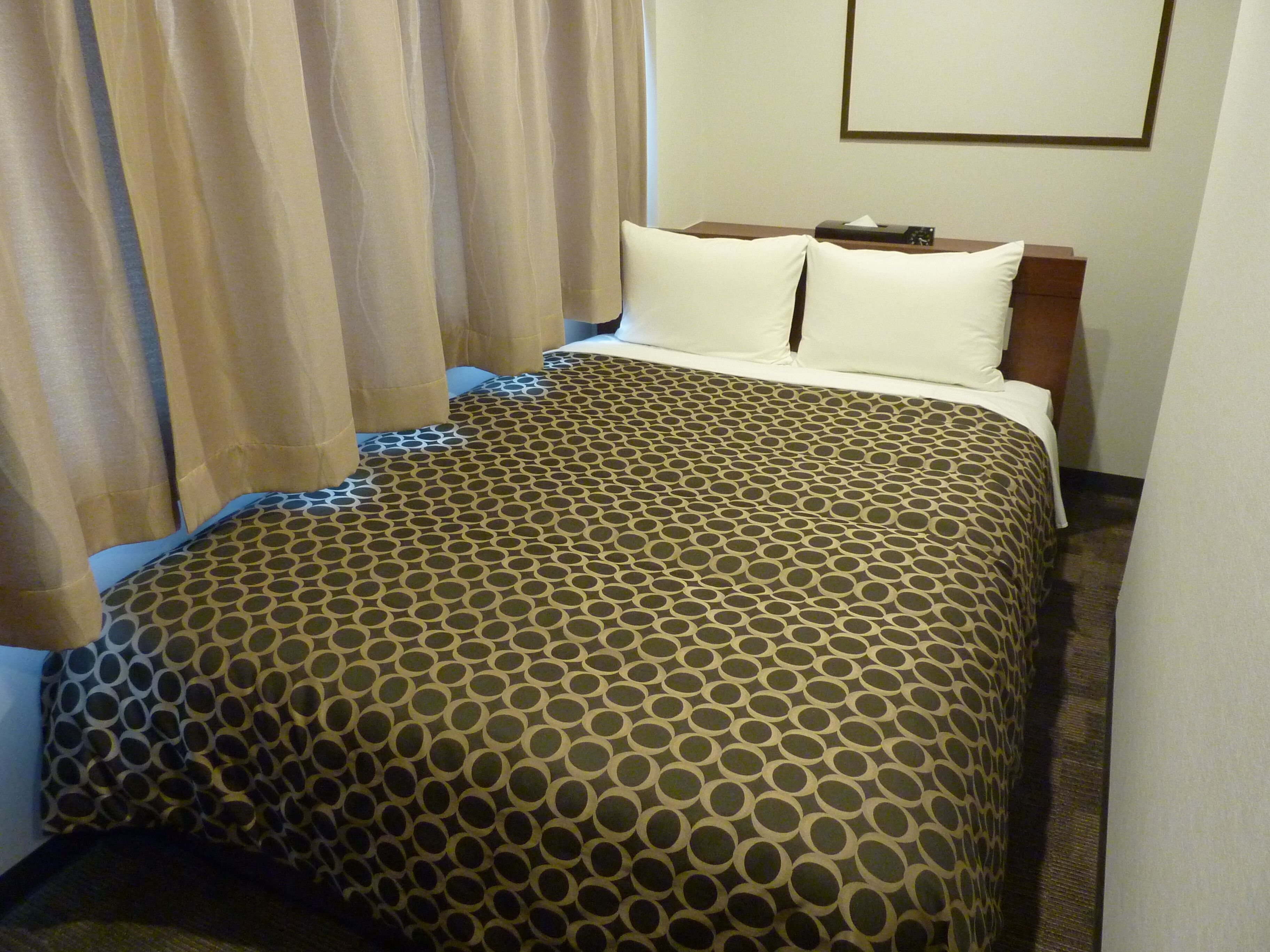 double room | desk, iron/ironing board, free wifi, bed sheets