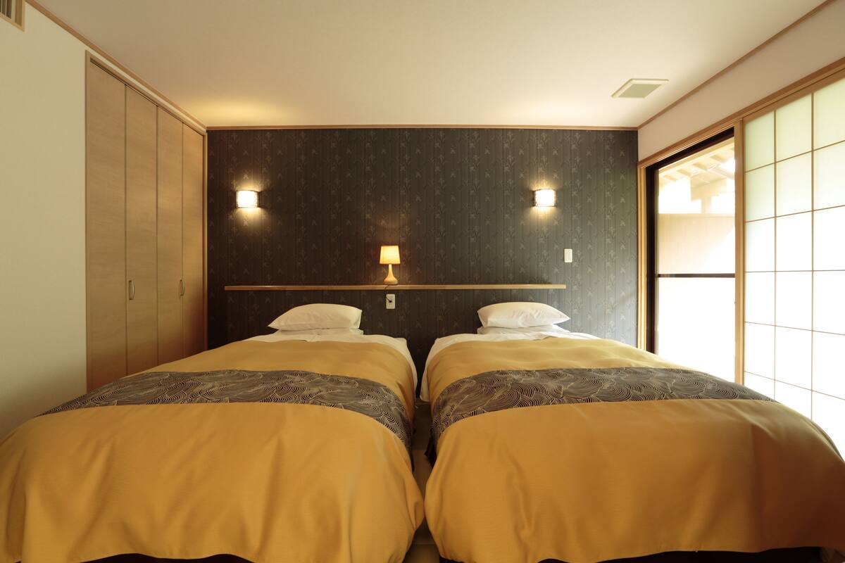 japanese western style room, non smoking | 1 bedroom, premium bedding, minibar, in-room safe