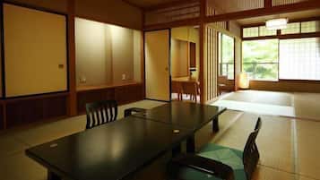 用餐