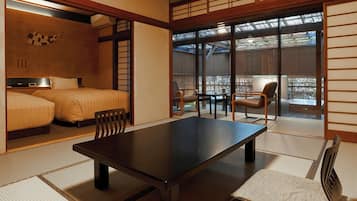 Japanese Western Style Room with Open-air bath, No elevator, Non-smoking | In-room safe, desk