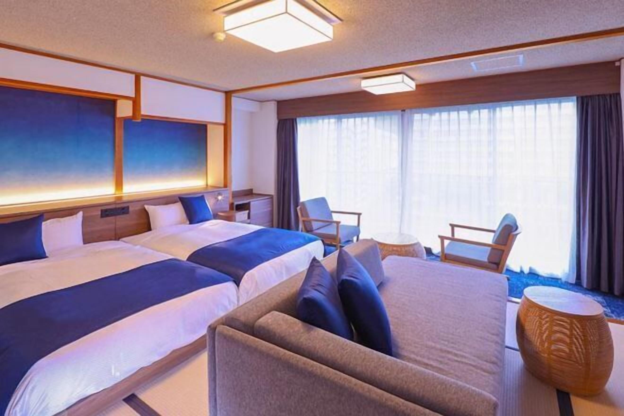 Zimmersafe, Verdunkelungsvorhänge, Bettwäsche