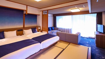 Caja de seguridad en la habitación, cortinas blackout y ropa de cama 