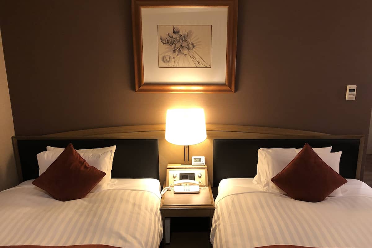 1 bedroom, desk, free wifi