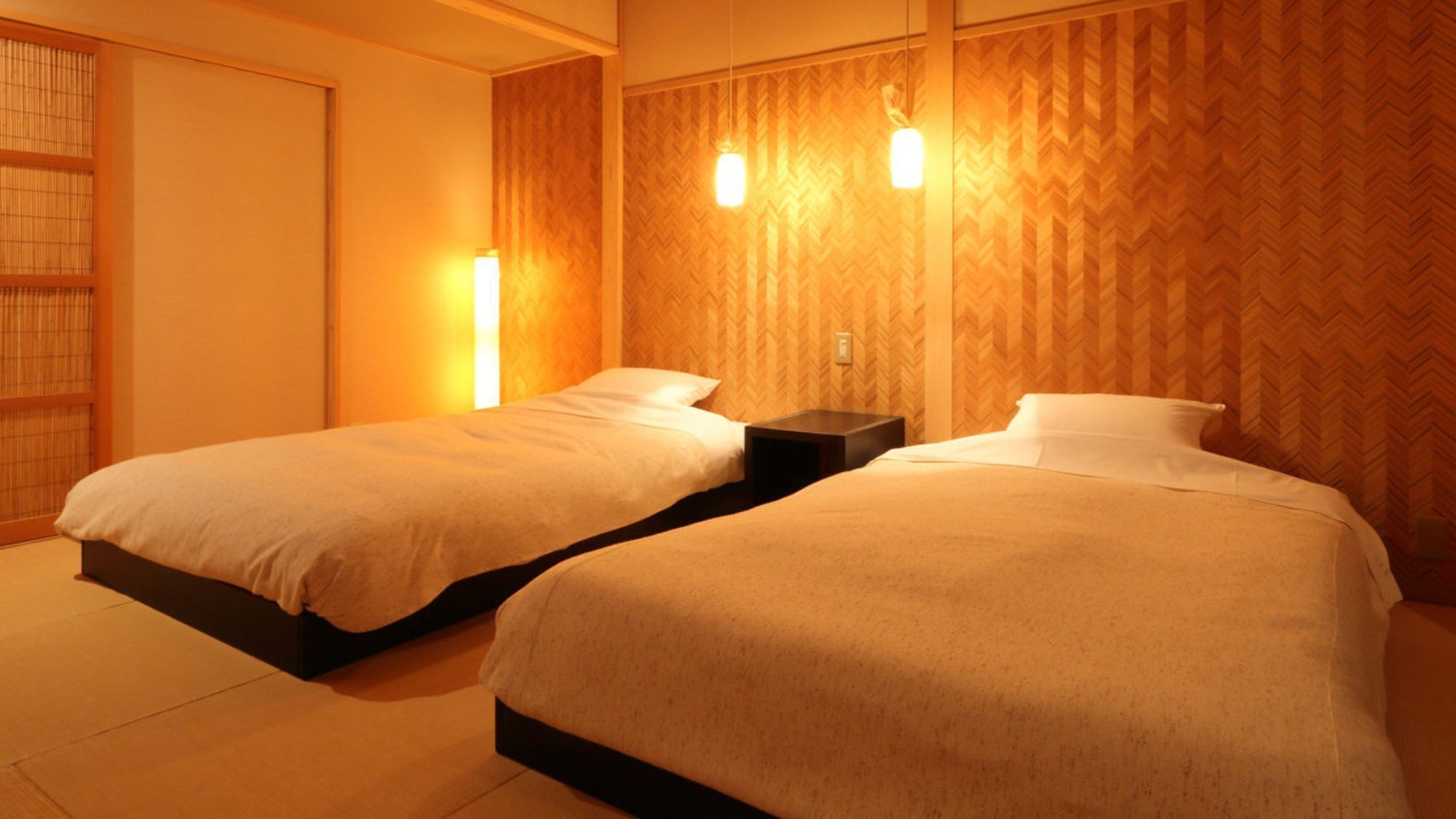 Roupas de cama premium, cofres nos quartos, roupa de cama