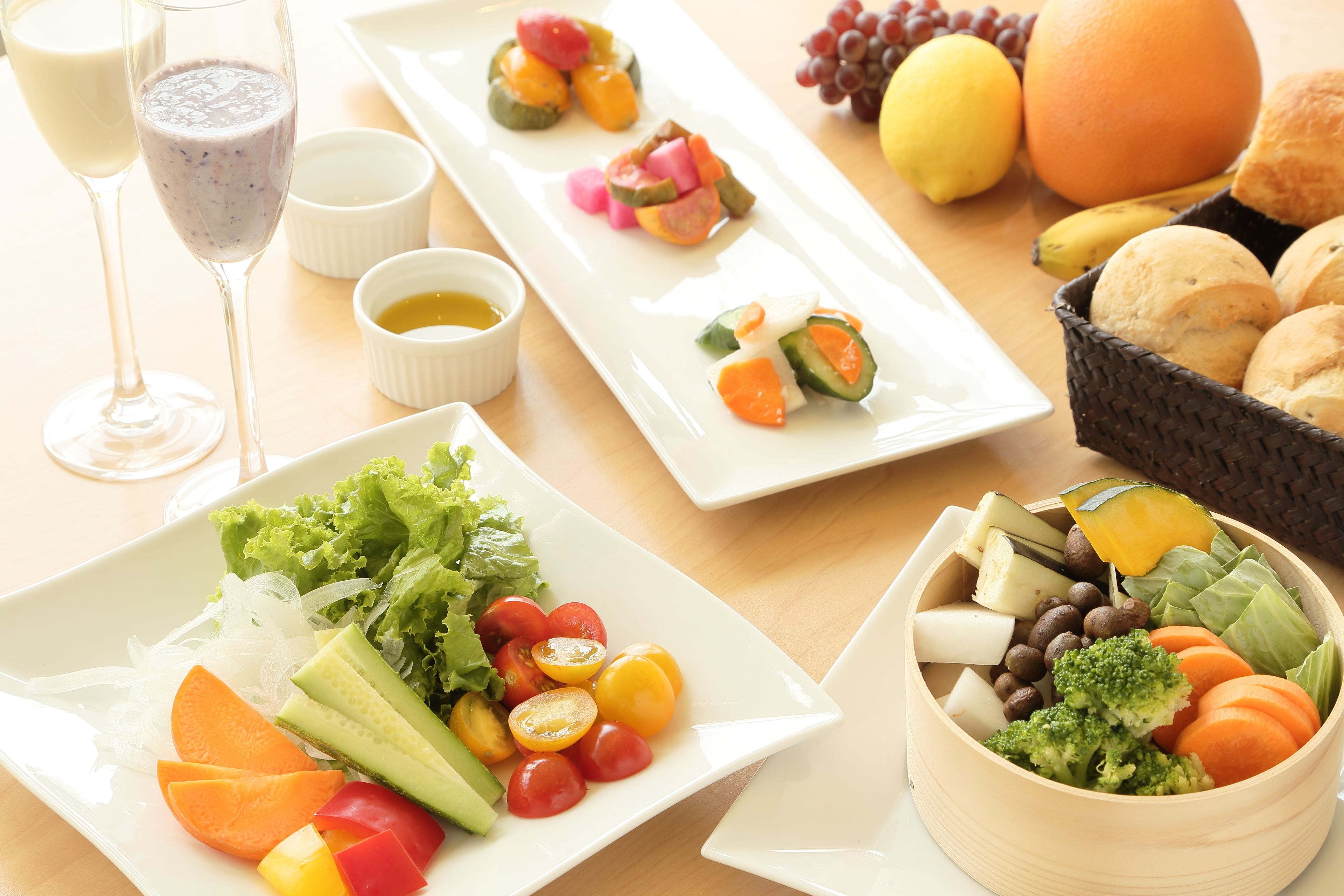daily buffet breakfast (jpy 2238 per person)