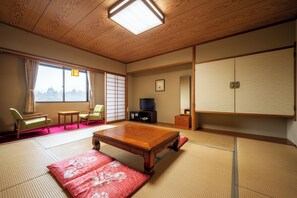 Classic Room, Japanese style, 4 futon beds | In-room safe, iron/ironing board, free WiFi, bed sheets - Mercure Miyagi Zao Resort & Spa (Zao)