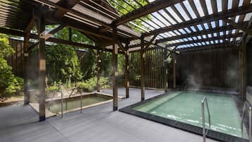 In-room safe, iron/ironing board, free WiFi, bed sheets