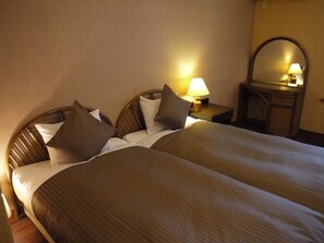 Room - Izukogen Pettit Resort Hotel Alcyon (Ito)