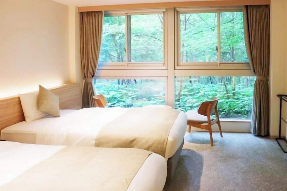 In-room safe, desk, free WiFi, bed sheets