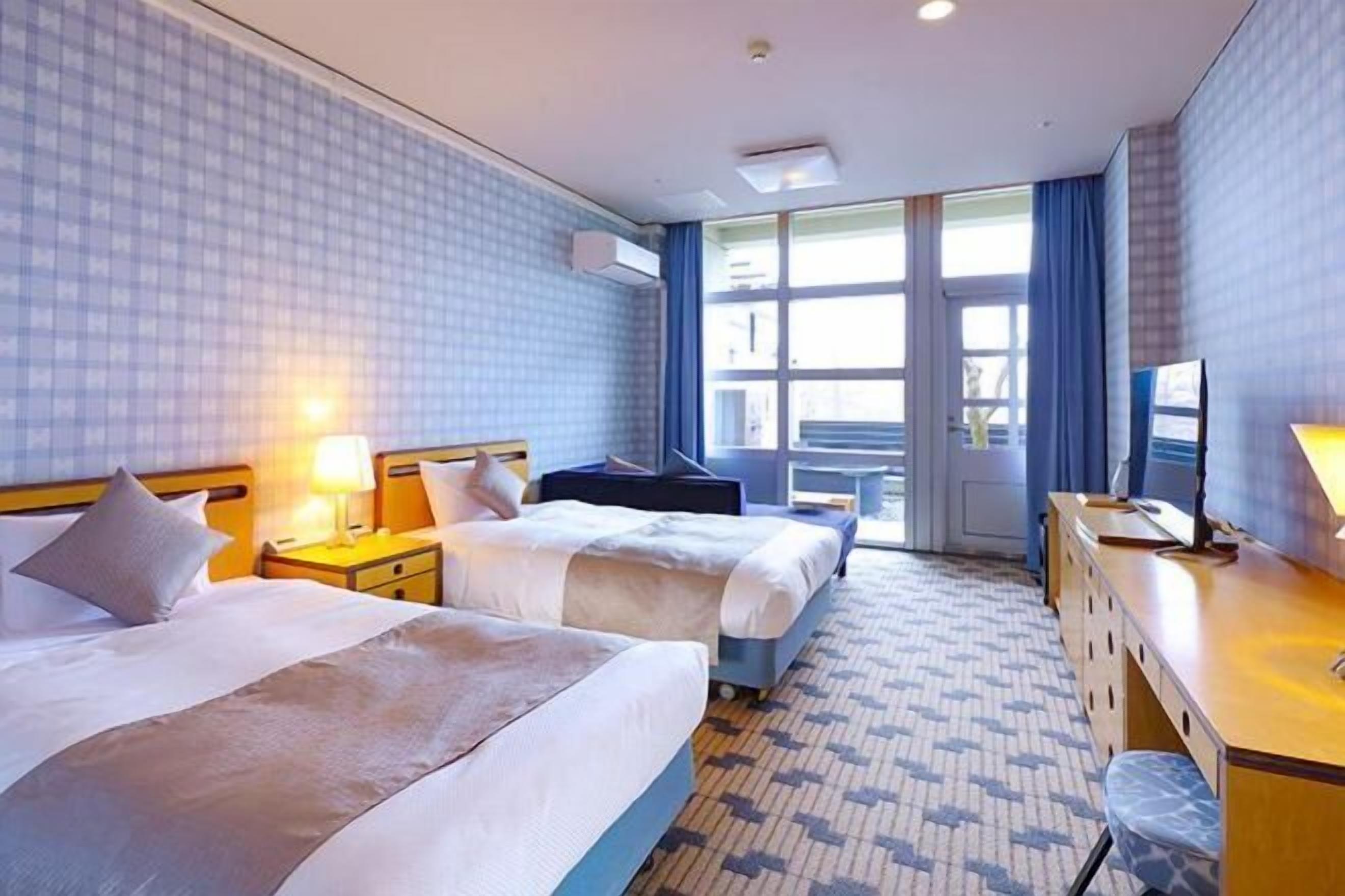 In-room safe, desk, free WiFi, bed sheets