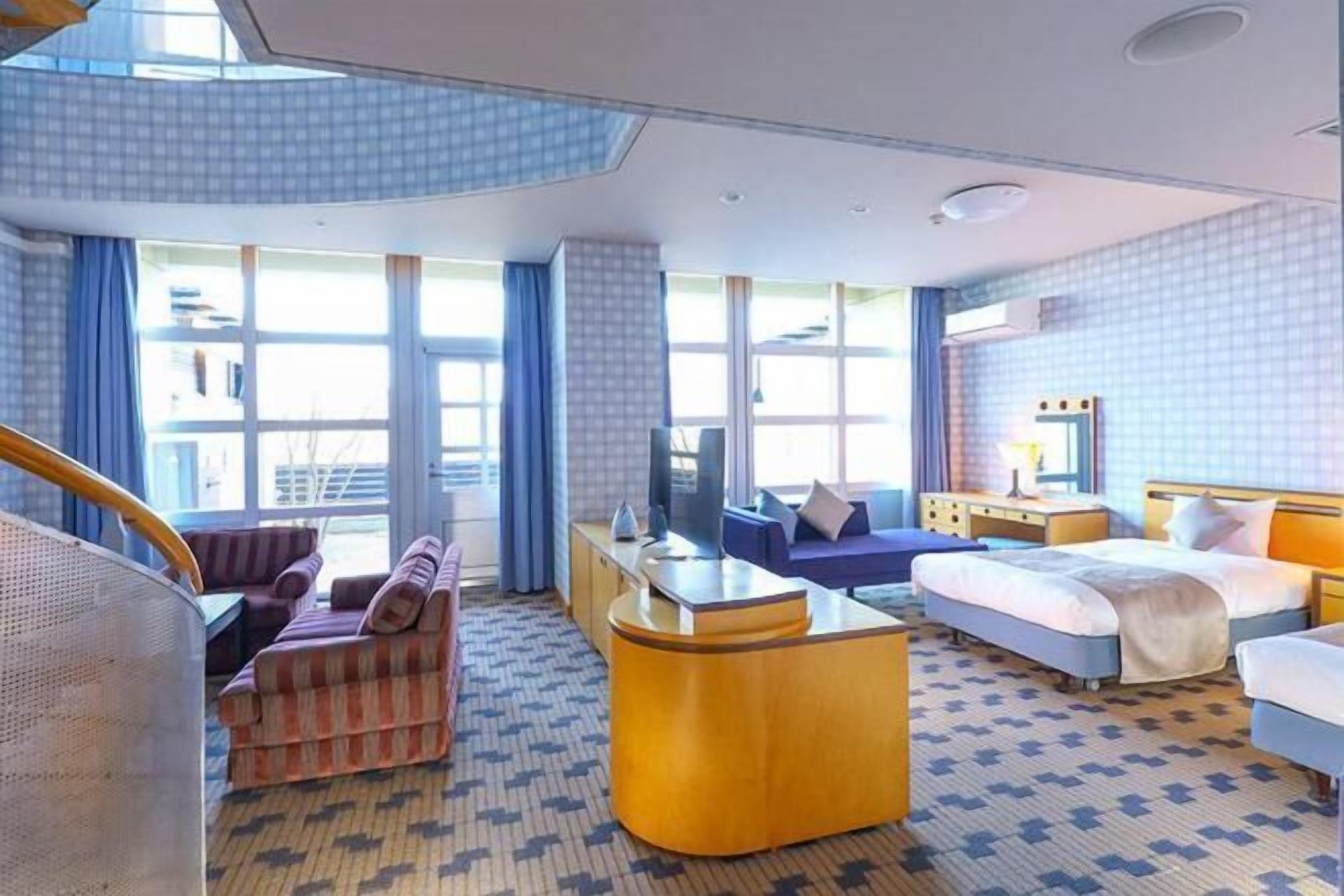 Living area | Flat-screen TV