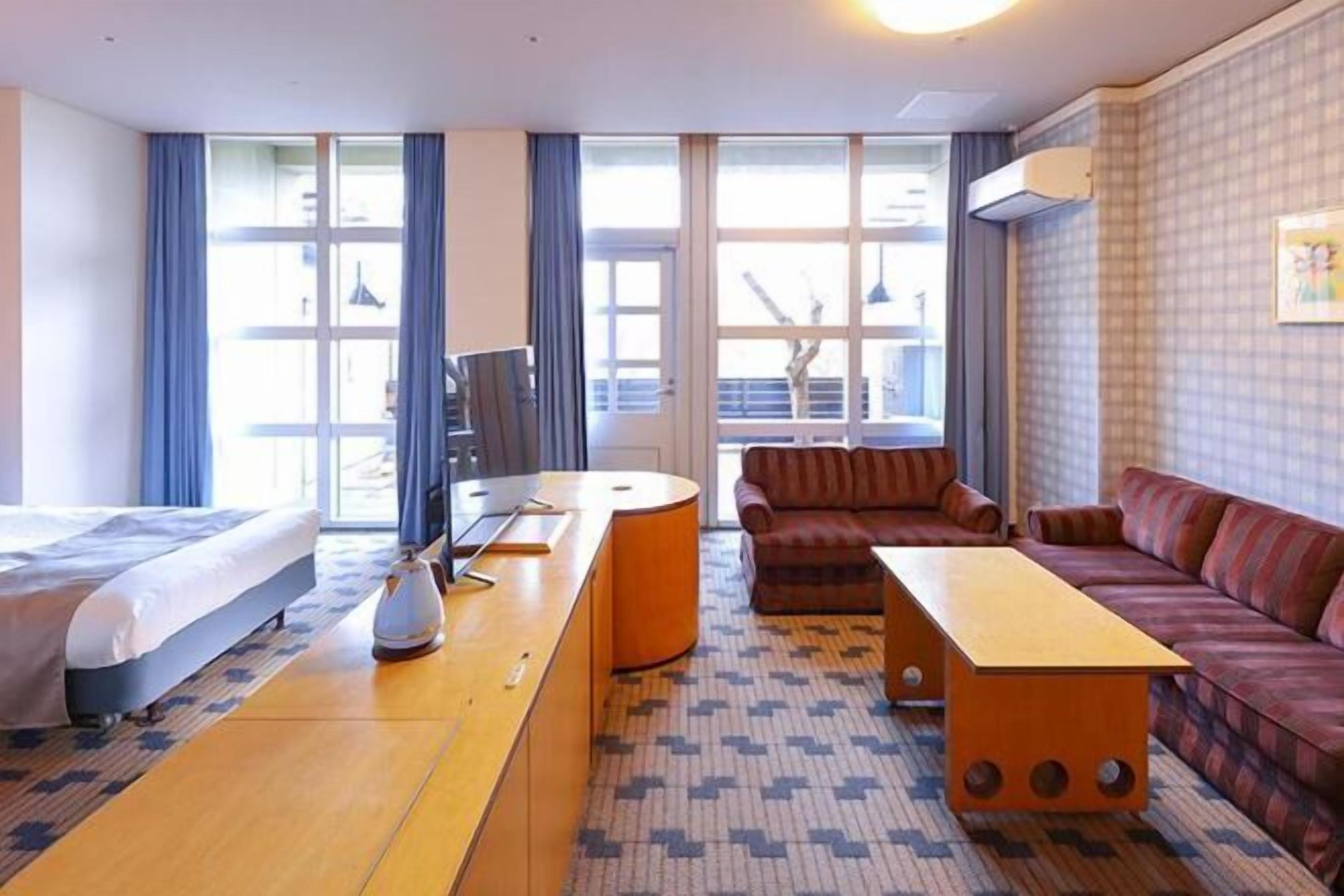 In-room safe, desk, free WiFi, bed sheets