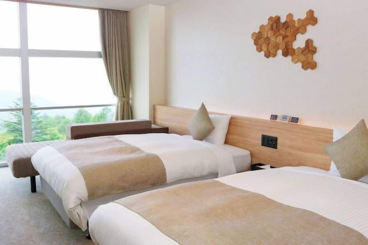 In-room safe, desk, free WiFi, bed sheets