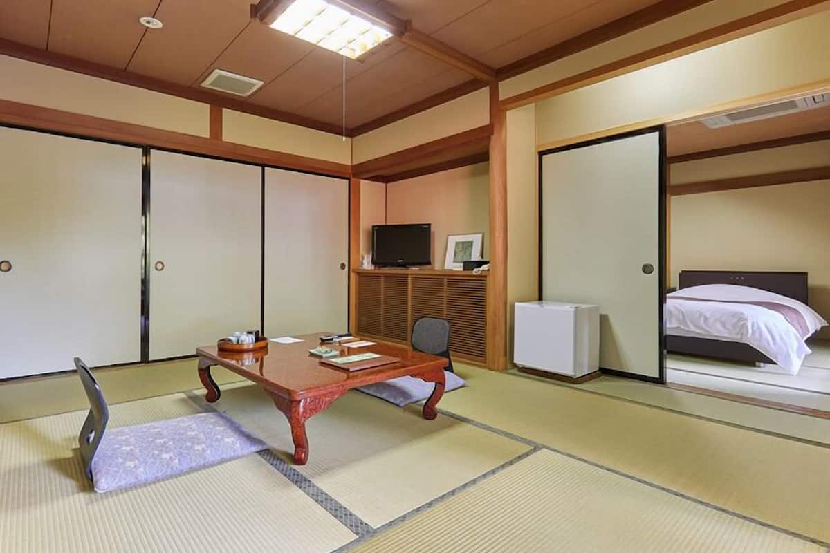 羽绒被、客房内保险箱、免费 WiFi、床单