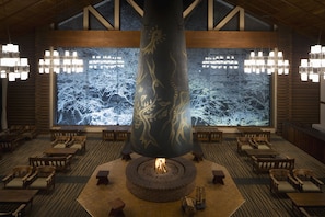 Lobby-Lounge