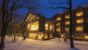 Front of property - evening/night