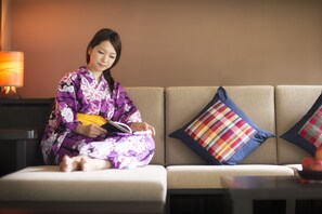Living area - Hoshino Resorts Aomoriya (Rokunohe)