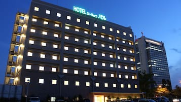 Façade de l’hébergement - soirée/nuit