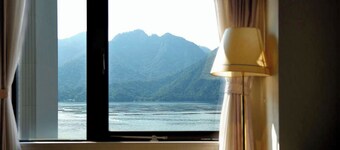 Miyajima Coral Hotel