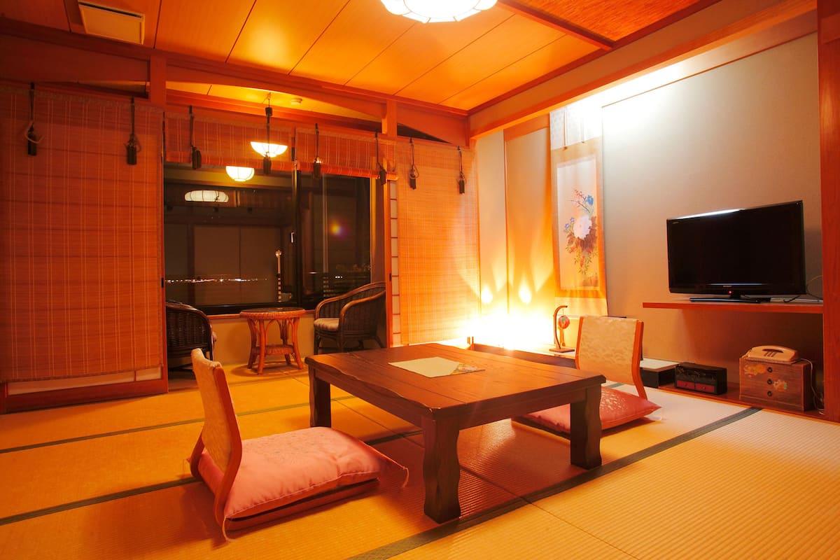 Japanese Style Room ROH | Down comforters, in-room safe, desk, WiFi (free)