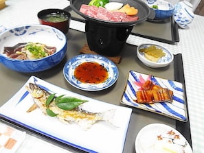 餐饮