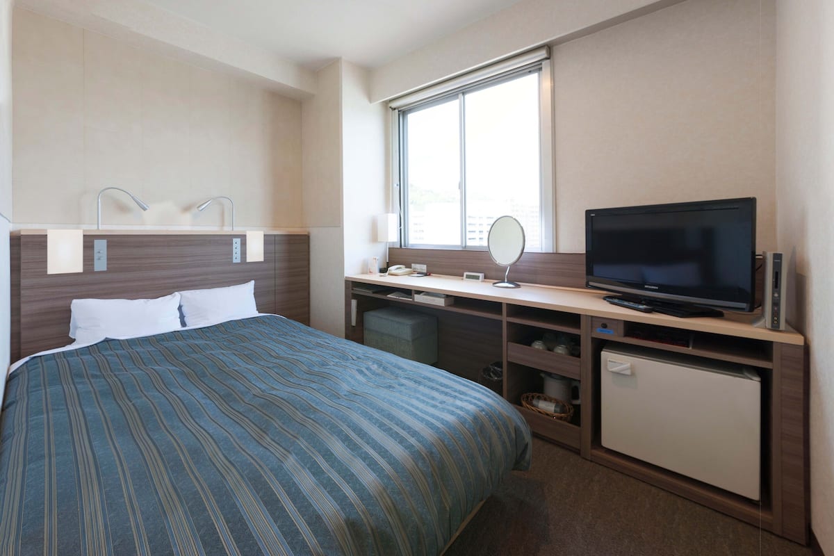 Tweepersoonskamer, niet-roken (Free parking) | Een bureau, gratis wifi, beddengoed